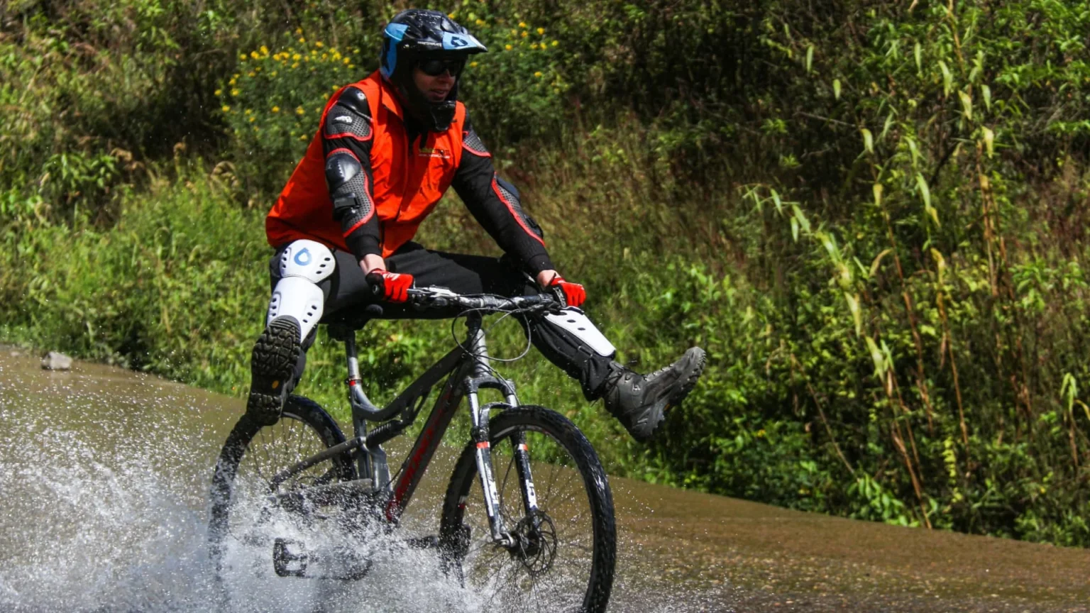 Mountain biking experience on the Inca Jungle Trek 4 Days in Peru